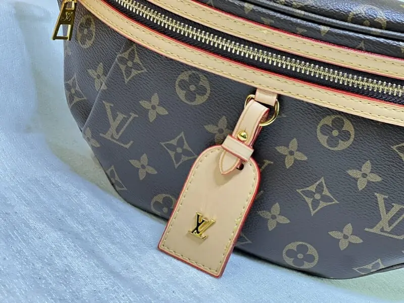 louis vuitton lv aaa qualite sacs ceinture pour unisexe s_11264632